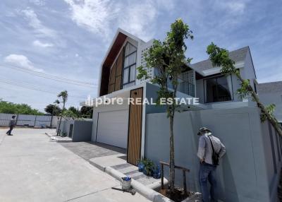 Brand New House in East Pattaya for Sale