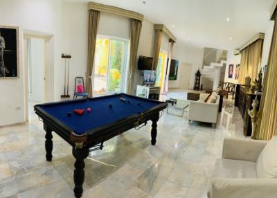 Great value pool villa for sale