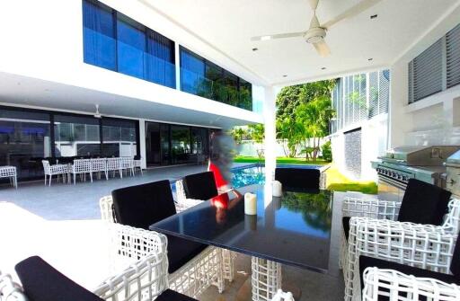Modern House on Pratamnak Hill Pattaya