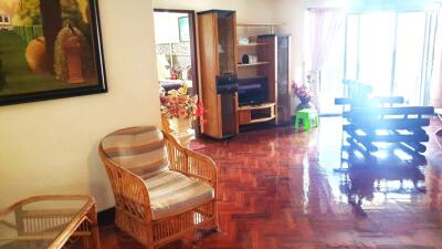 Large 3 bedrooms in Wongamat for sale