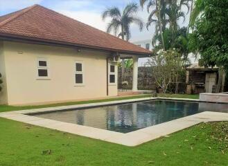Private Poolvilla at Mabprachan for sale