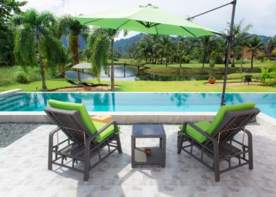 Prestigious Poolvilla with guest rooms in Koh Chang