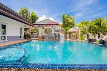 Urgent sale, luxury pool villa house, new project, Dusit Pattaya Hill