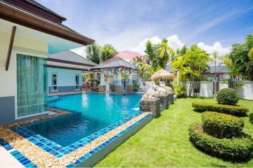 Urgent sale, luxury pool villa house, new project, Dusit Pattaya Hill