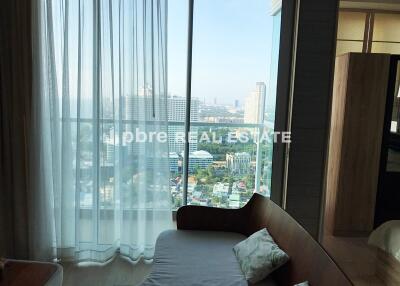 Cetus Beachfront Condominium Pattaya for Sale