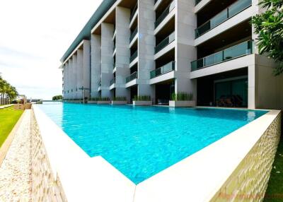 2 bedroom Condo on Wongamat Beach