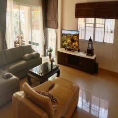 Comfortable 2 bedroom house with private pool