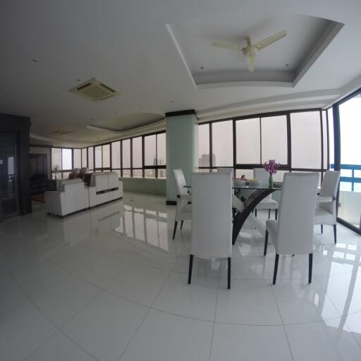 Reduced to sell stunning Beachfront Duplex-Penthouse