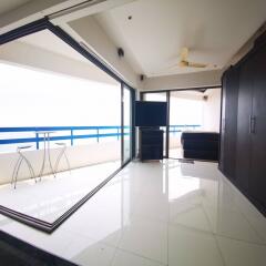 Reduced to sell stunning Beachfront Duplex-Penthouse