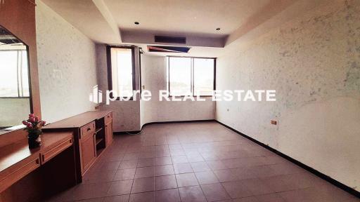 Unfurnished for Sale in Thepthip Mansion Condo