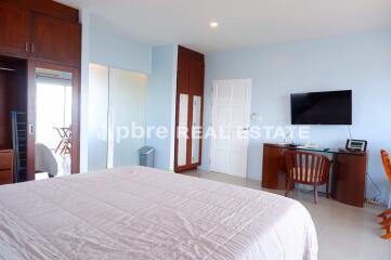 A.D. Hyatt Condo for Sale in Na Kluea