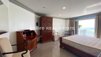 6 Bed Silver Beach Condo for Sale in Wongamat