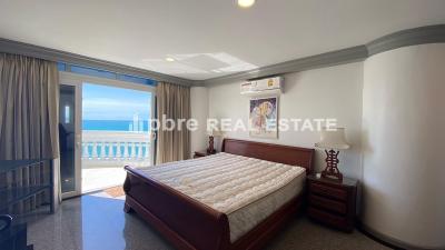 6 Bed Silver Beach Condo for Sale in Wongamat