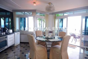 6 Bed Silver Beach Condo for Sale in Wongamat