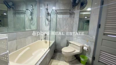 6 Bed Silver Beach Condo for Sale in Wongamat