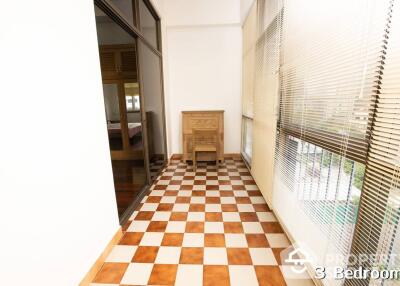 3-BR Apt. near BTS Ratchadamri (ID 531414)