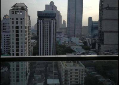 1-BR Condo at The Address Sathorn near BTS Chong Nonsi