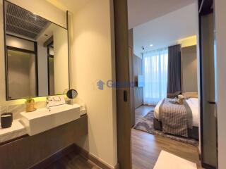 2 Bedrooms Condo in Wyndham Grand Residences Wongamat Na Kluea C010997