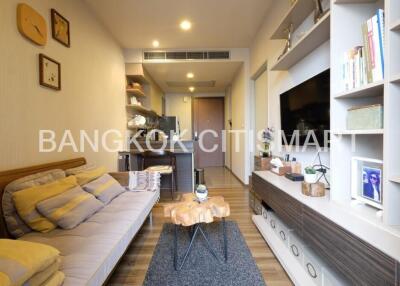 Condo at Onyx Phaholyothin for sale