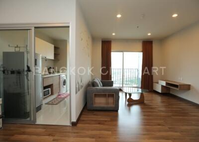 Condo at Centric Tiwanon Station for sale