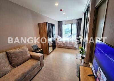 Condo at Life Asoke Hype for rent