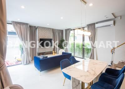 House at Baan Klang Muang Classe Ekkamai-Ramintra for sale