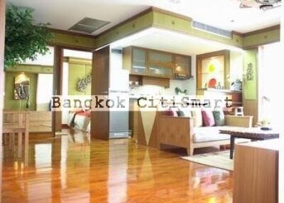 Condo at Urbana Langsuan for rent