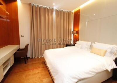 Condo at The Address Sukhumvit 28 for rent