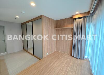 Condo at Life Asoke Hype for sale