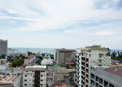 Central Pattaya Condo for Sale at The Base