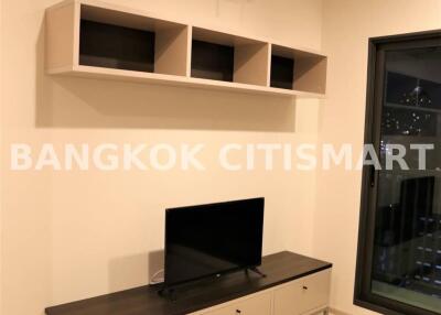 Condo at Life Sukhumvit 48 for rent