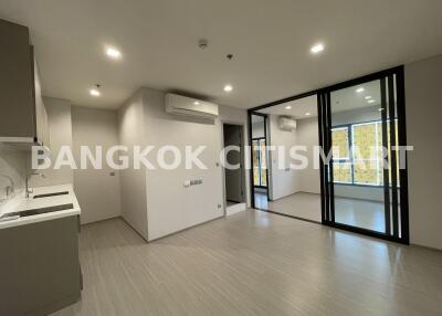 Condo at Life Sukhumvit 62 for sale