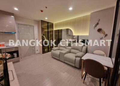 Condo at Life Sukhumvit 62 for sale