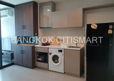 Condo at Life Sukhumvit 62 for sale