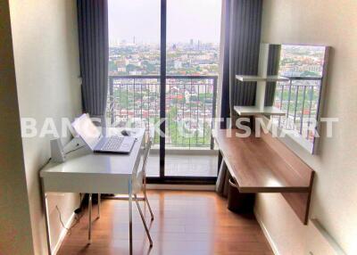 Condo at Blocs 77 for sale