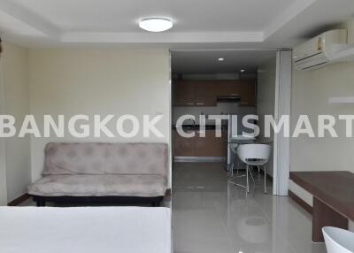 Condo at Baan Samsen Condominium for sale