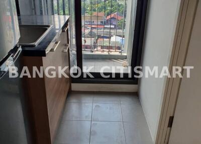 Condo at The Tree Rio Bang-Aor Station for sale