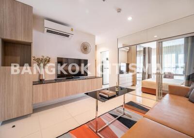 Condo at Aspire Sukhumvit 48 for sale