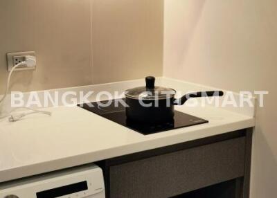 Condo at Life Asoke Hype for rent