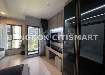 Condo at Life Asoke-Rama 9 for sale