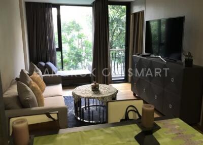 Condo at Klass Langsuan for rent