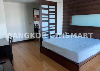 Condo at Nusasiri Grand Condo Sukhumvit 42 for rent