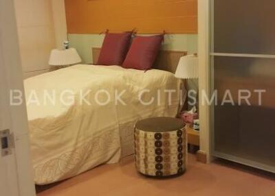 Condo at The Bangkok Condo (Sub Road) for sale