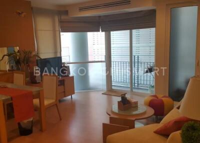 Condo at The Bangkok Condo (Sub Road) for sale