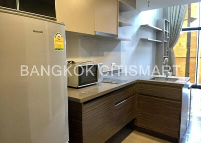 Condo at Onyx Phaholyothin for sale
