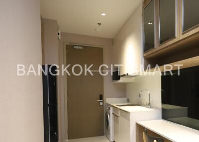 Condo at Ashton Silom for rent