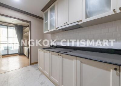 Condo at The Reserve Kasemsan 3 for sale