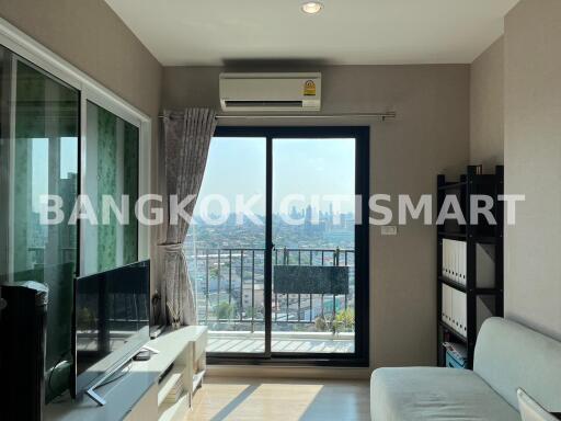 Condo at The Parkland Phetkasem-Thapra for sale