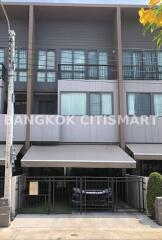 Townhouse at Baan Klang Muang The Edition Sathorn-Suksawat for sale