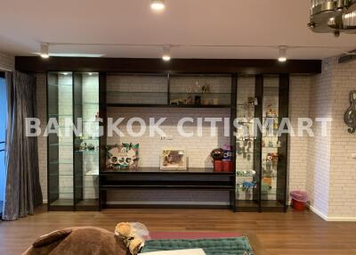 Condo at Yenarkard Garden for sale